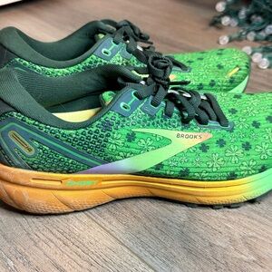 Brooks Clover Pattern Green and Yellow Sneakers